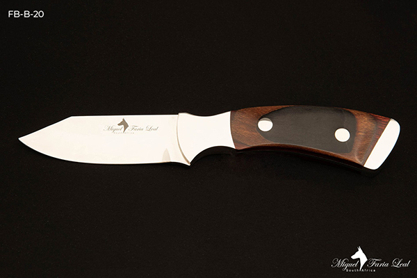 bowie knife