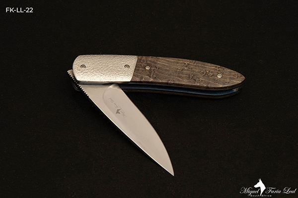 linerlock-folding-knife