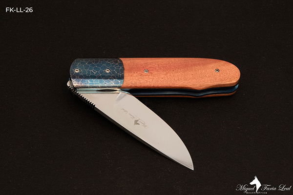 linerlock-folding-knife